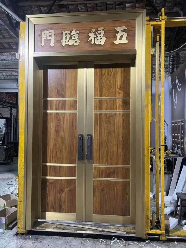 暢銷銅門